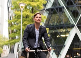 https://aprendeingles.grupovaughan.com/hs-fs/hubfs/bicicleta-vaughan-pruebas-ingles.jpg?width=944&height=676&name=bicicleta-vaughan-pruebas-ingles.jpg